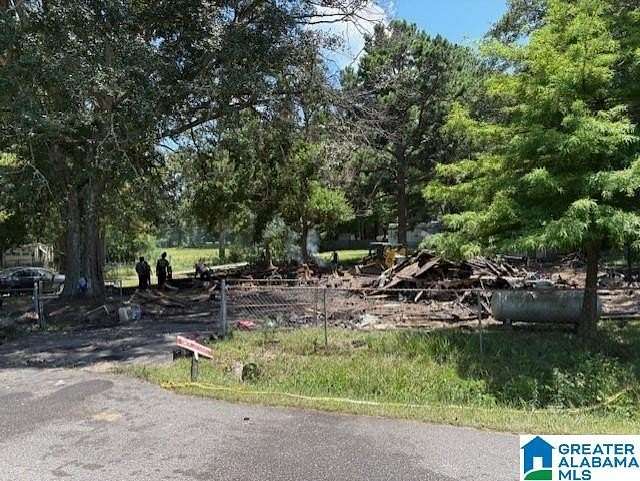 0.9 Acres of Land for Sale in Clanton, Alabama