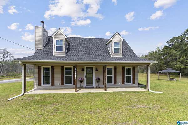 9.47 Acres of Land with Home for Sale in Jemison, Alabama