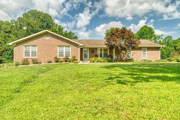 4 Acres of Land with Home for Sale in Alvaton, Kentucky