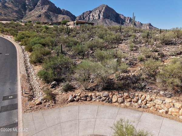 1.6 Acres of Residential Land for Sale in Oro Valley, Arizona