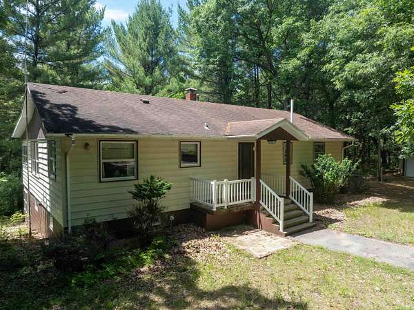 1.58 Acres of Land with Home for Sale in Wisconsin Dells, Wisconsin