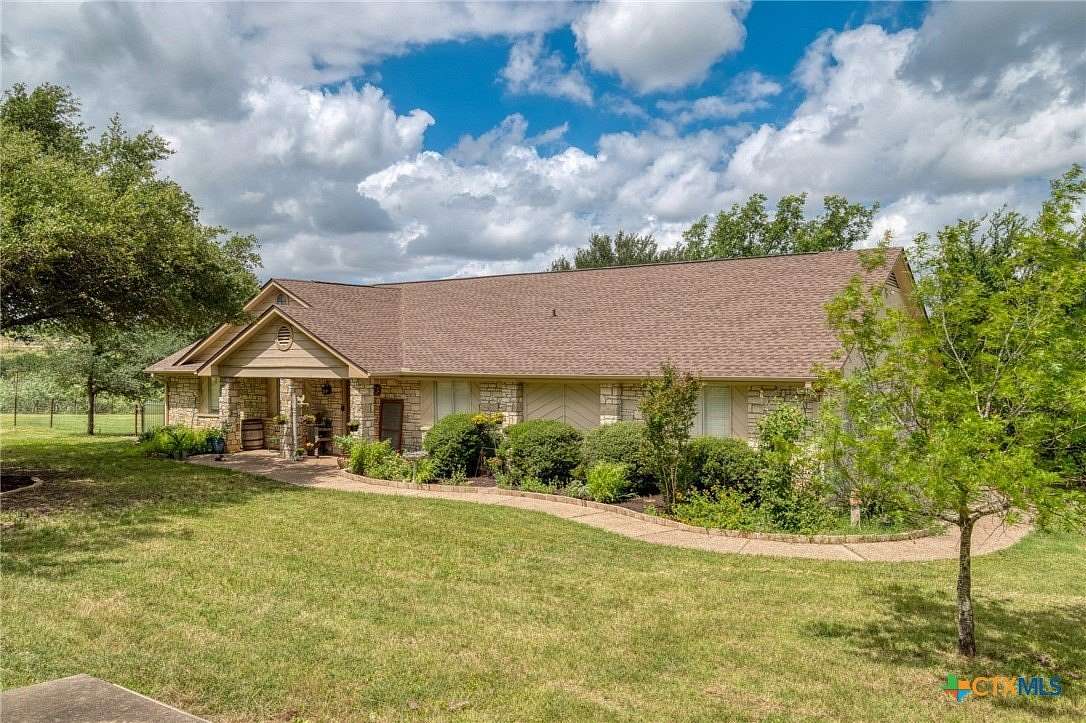 8.27 Acres of Land with Home for Sale in Georgetown, Texas