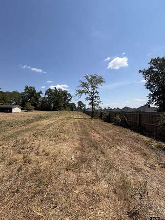 10 Acres of Land for Sale in Tyler, Texas