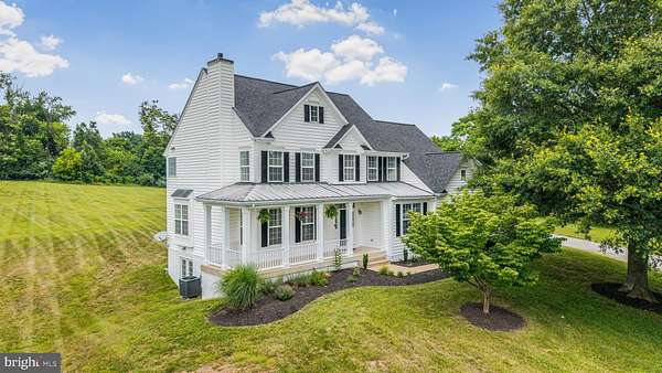 3.7 Acres of Land with Home for Sale in Hamilton, Virginia