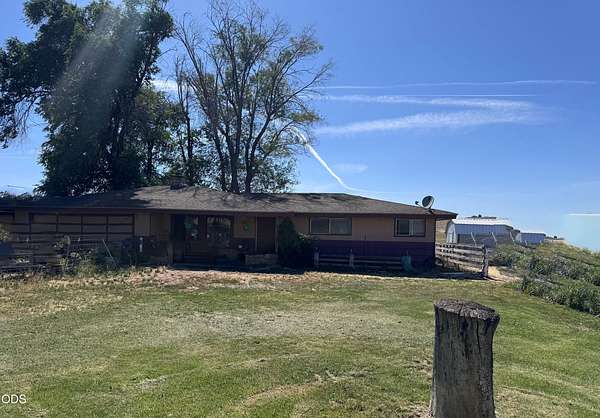 2 Acres of Land with Home for Sale in Madras, Oregon