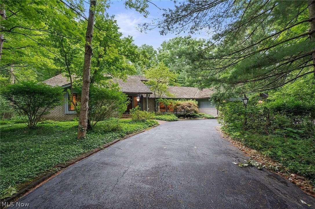 4 Acres of Land with Home for Sale in Moreland Hills, Ohio