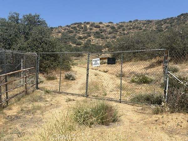 20.3 Acres of Recreational Land for Sale in Acton, California