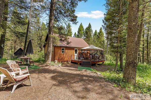 0.9 Acres of Land with Home for Sale in Island Park, Idaho
