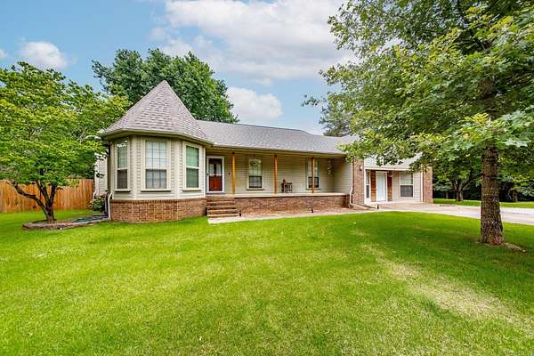 6 Acres of Land with Home for Sale in Mountain View, Arkansas