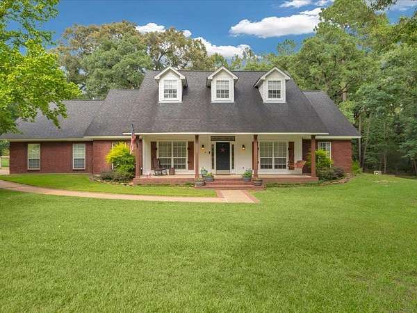 5 Acres of Land with Home for Sale in Nacogdoches, Texas