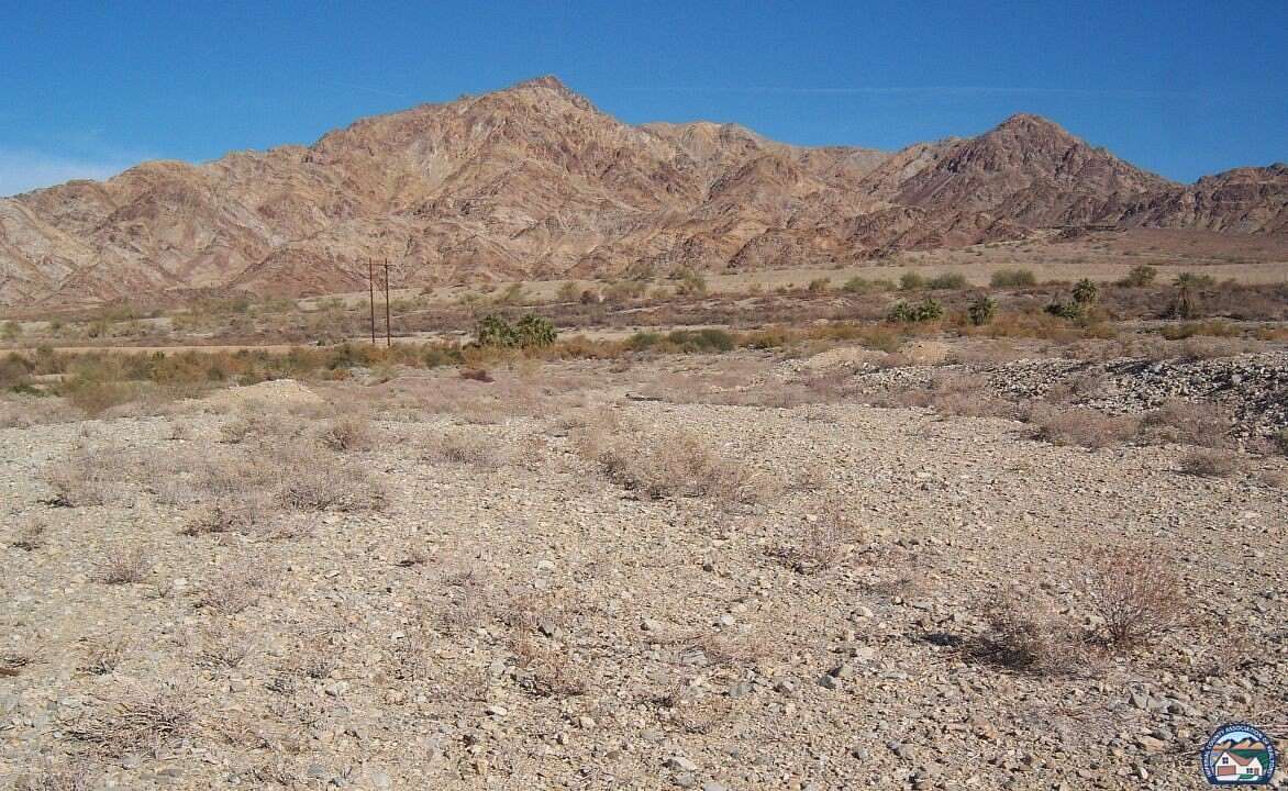 21.7 Acres of Land for Sale in Bombay Beach, California