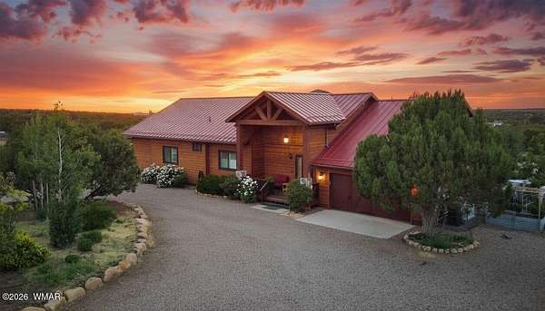 5.55 Acres of Land with Home for Sale in Vernon, Arizona