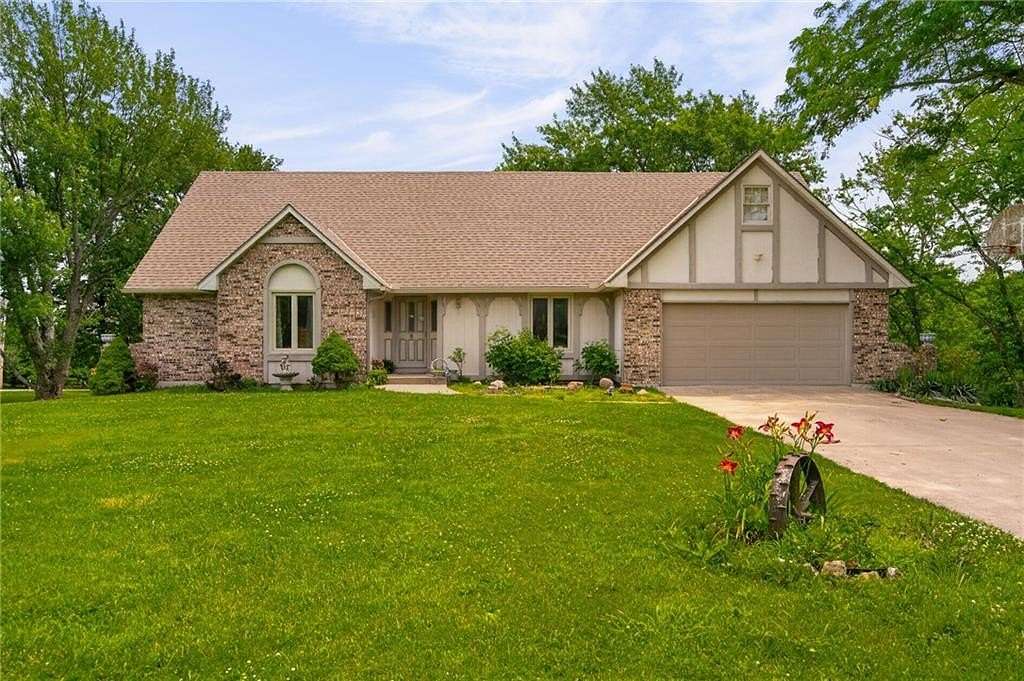 10 Acres of Land with Home for Sale in Shawnee, Kansas