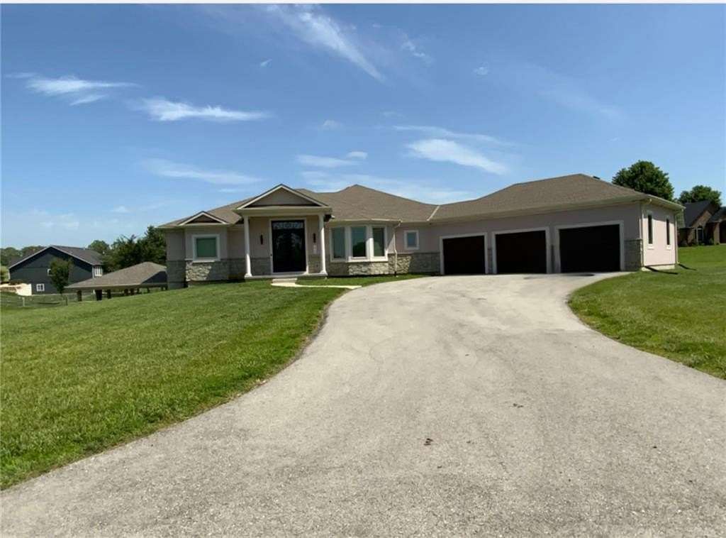 2.43 Acres of Land with Home for Sale in Tonganoxie, Kansas