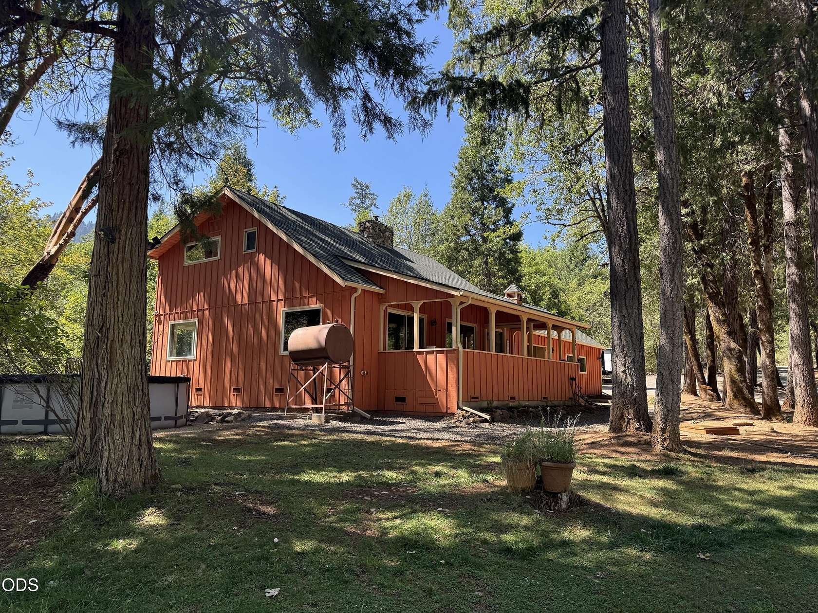 10.1 Acres of Land with Home for Sale in Rogue River, Oregon