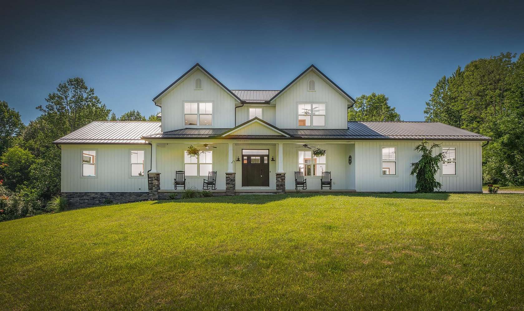 18.2 Acres of Land with Home for Sale in Mount Vernon, Ohio