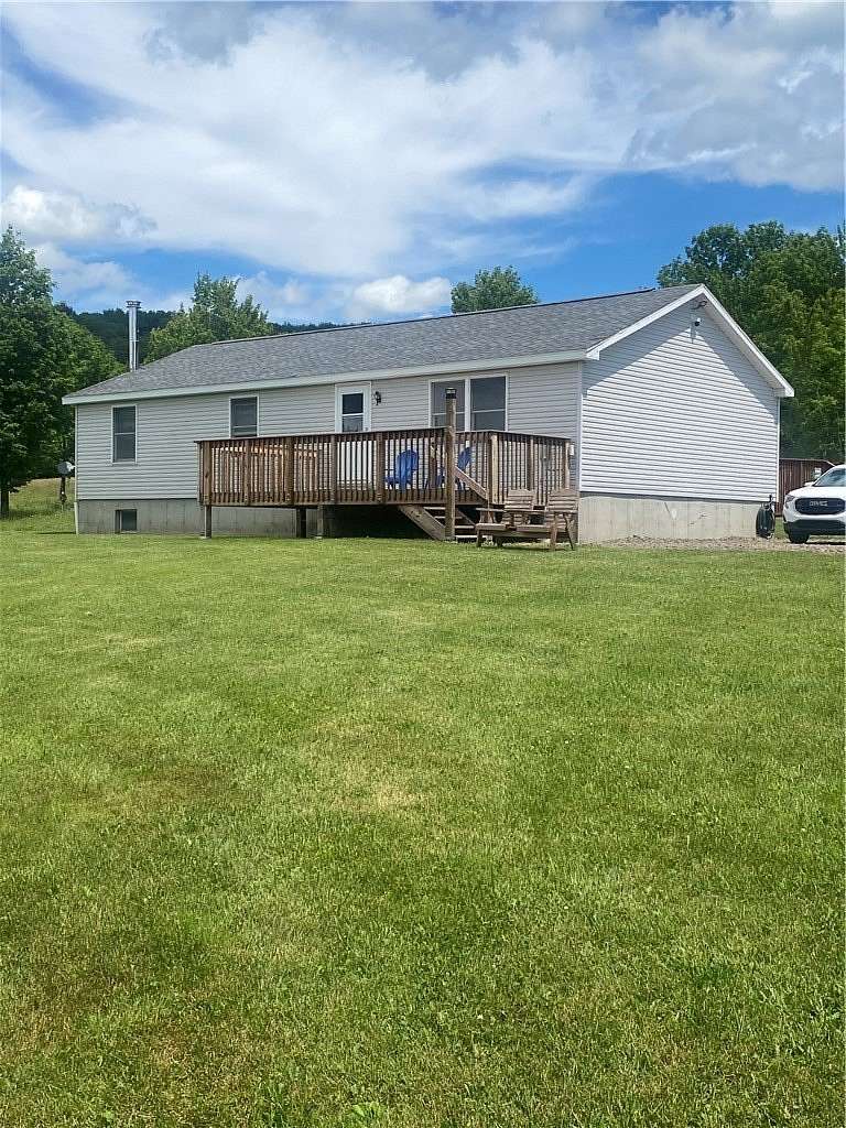 29.7 Acres of Land with Home for Sale in Jefferson, New York