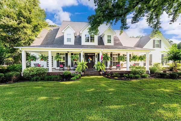 4 Acres of Land with Home for Sale in Monticello, Arkansas
