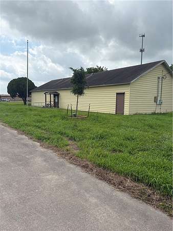 1.5 Acres of Land with Home for Sale in Corpus Christi, Texas