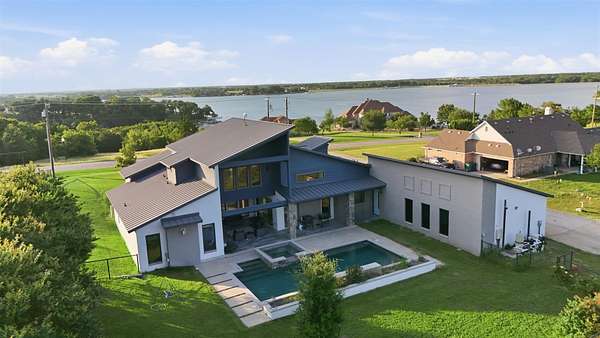 4.37 Acres of Land with Home for Sale in Waxahachie, Texas