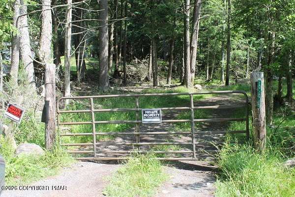 86 Acres of Recreational & Residential Land for Sale in Thornhurst, Pennsylvania