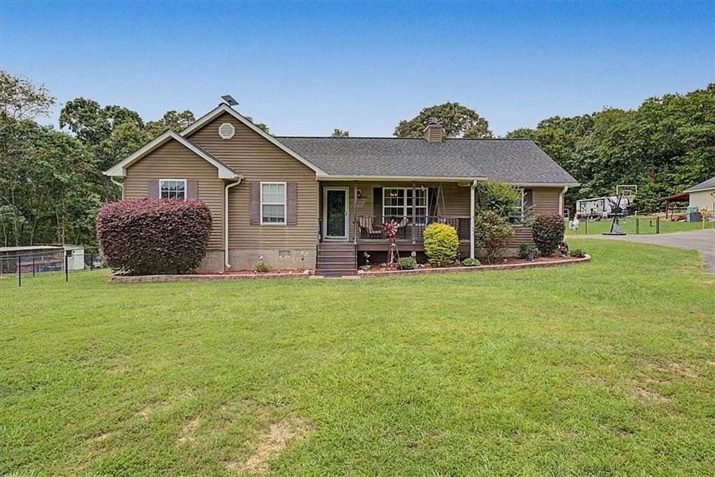 20 Acres of Land with Home for Sale in Rockmart, Georgia