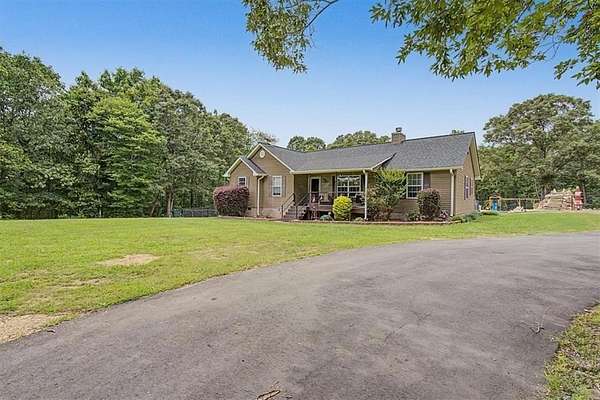 20 Acres of Land with Home for Sale in Rockmart, Georgia