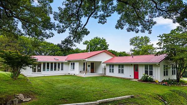 9.32 Acres of Land with Home for Sale in Dunlap, Tennessee