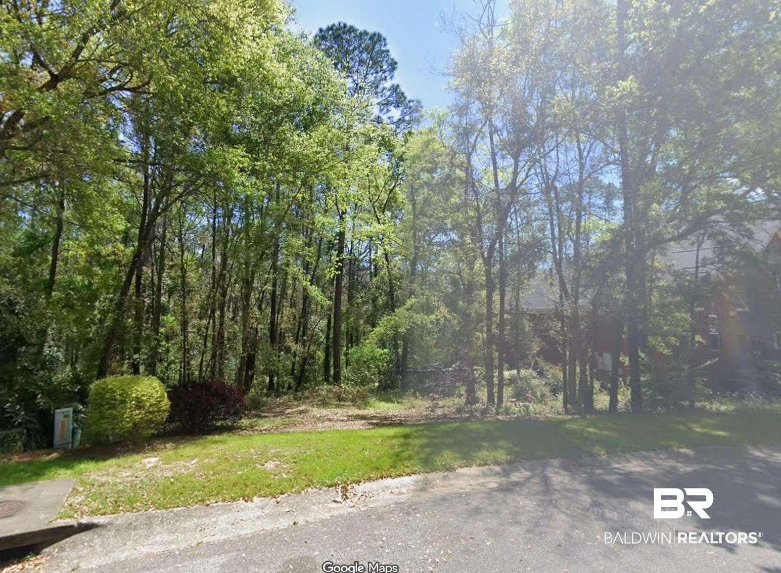 0.95 Acres of Residential Land for Sale in Fairhope, Alabama