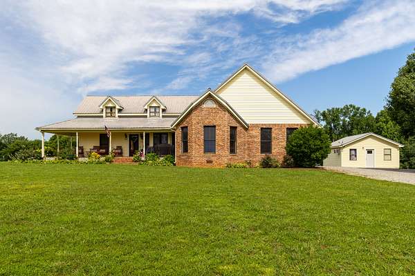 13 Acres of Land with Home for Sale in Morrison, Tennessee