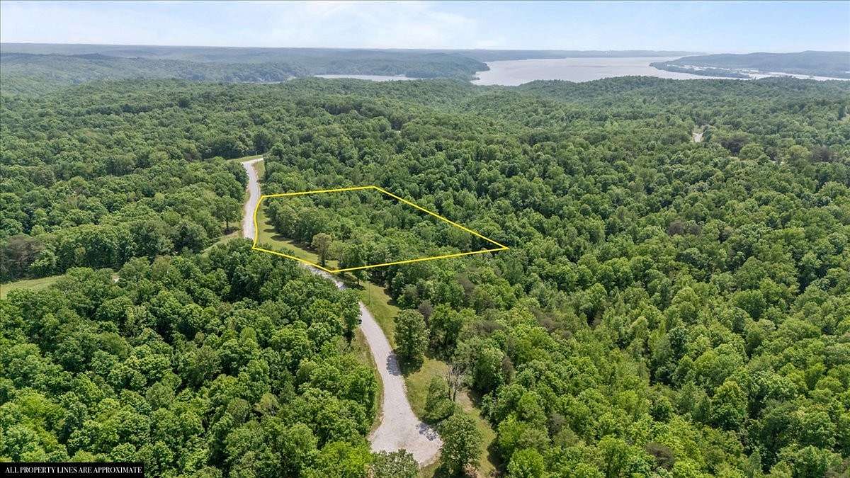 3 Acres of Residential Land for Sale in Waverly, Tennessee
