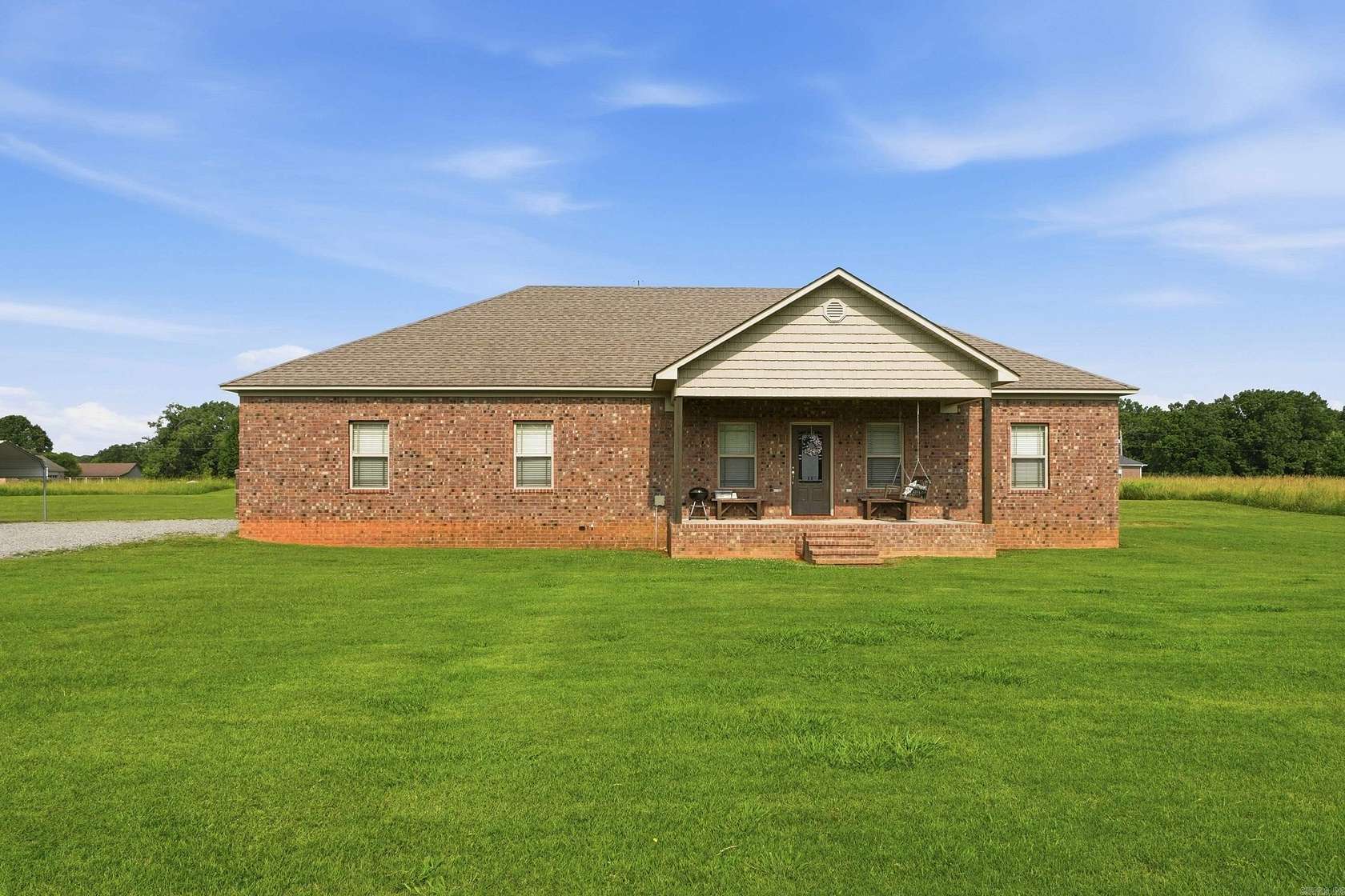 4.67 Acres of Land with Home for Sale in Mount Vernon, Arkansas