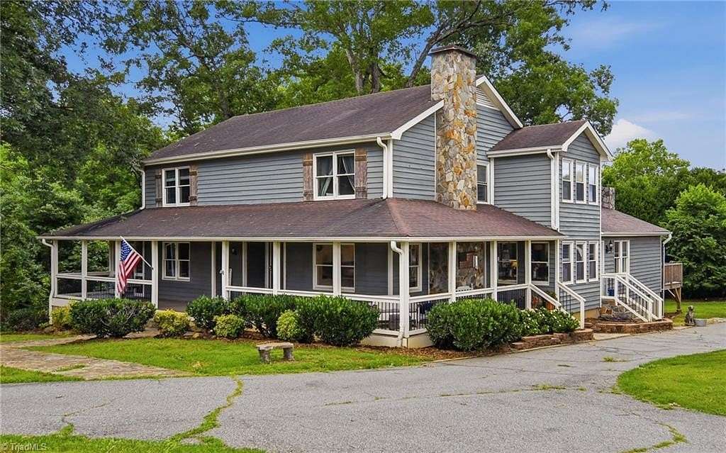 2.75 Acres of Land with Home for Sale in Advance, North Carolina