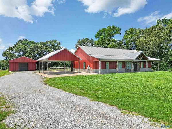 13 Acres of Recreational Land with Home for Sale in Vinemont, Alabama