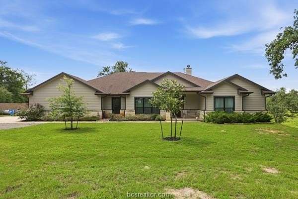 2.18 Acres of Land with Home for Sale in Franklin, Texas