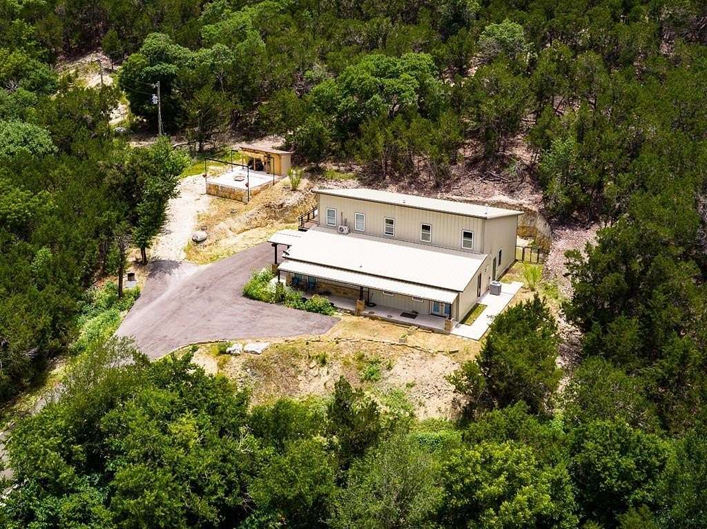 4 Acres of Land with Home for Lease in Kerrville, Texas