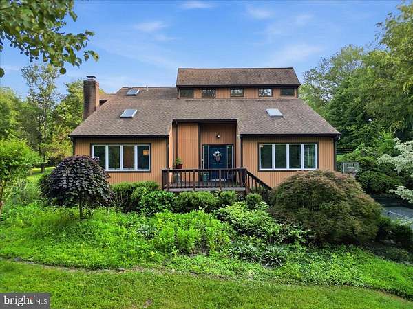 1.83 Acres of Land with Home for Sale in Gainesville, Virginia