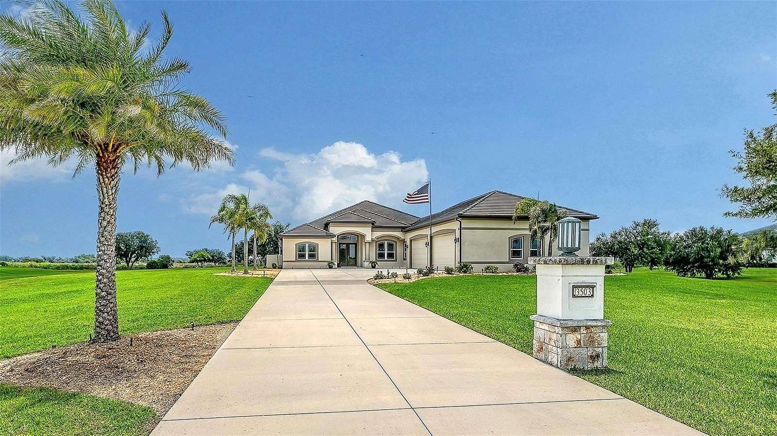 4.66 Acres of Land with Home for Sale in Sarasota, Florida