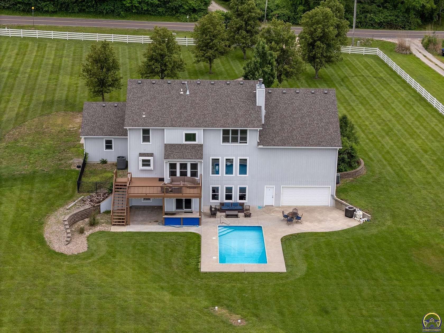 3.1 Acres of Land with Home for Sale in Topeka, Kansas