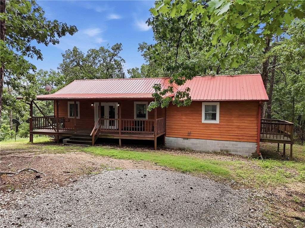 7 Acres of Land with Home for Sale in Eureka Springs, Arkansas