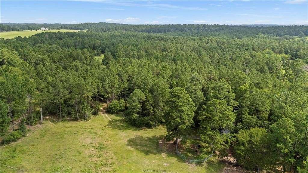 10 Acres of Land for Sale in Anderson, Texas