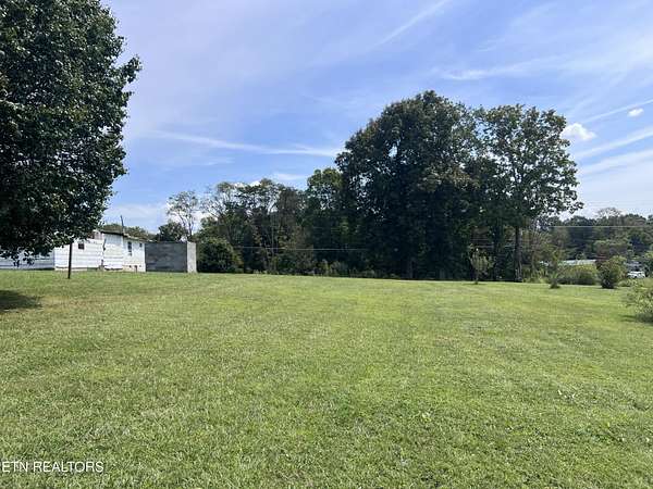 0.96 Acres of Residential Land for Sale in Luttrell, Tennessee