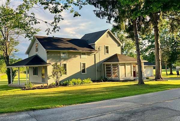 2.37 Acres of Land with Home for Sale in Columbiana, Ohio