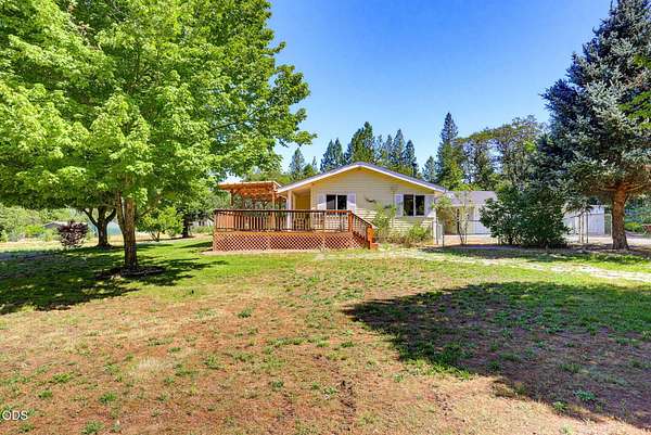 2.76 Acres of Land with Home for Sale in Rogue River, Oregon