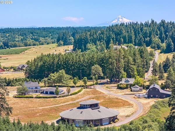 51.1 Acres of Agricultural Land with Home for Sale in Oregon City, Oregon