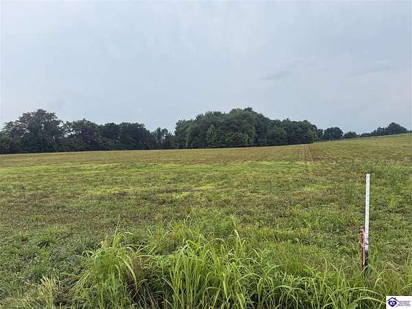 5 Acres of Residential Land for Sale in Hodgenville, Kentucky
