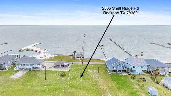 0.84 Acres of Residential Land for Sale in Rockport, Texas