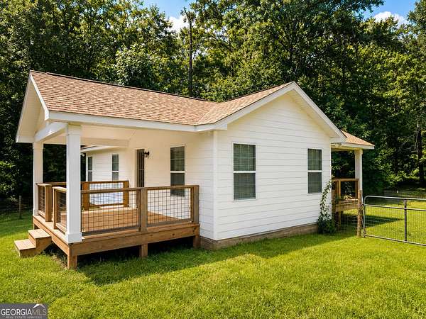 5.1 Acres of Land with Home for Sale in Woodbury, Georgia