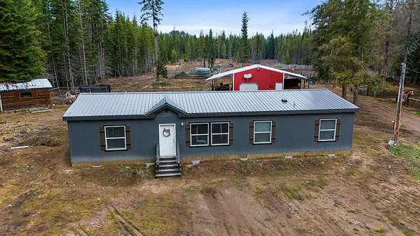 9.32 Acres of Land with Home for Sale in Newport, Washington