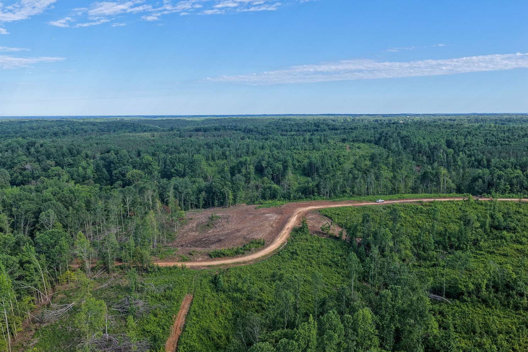 126 Acres of Recreational Land for Sale in Dover, Tennessee